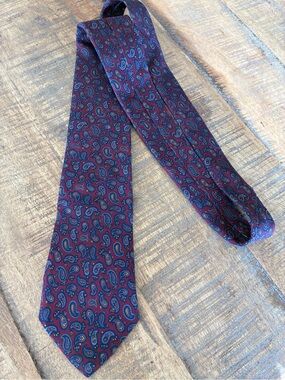 Hathaway Vintage Paisley Silk Tie Burgundy Blue Made in USA